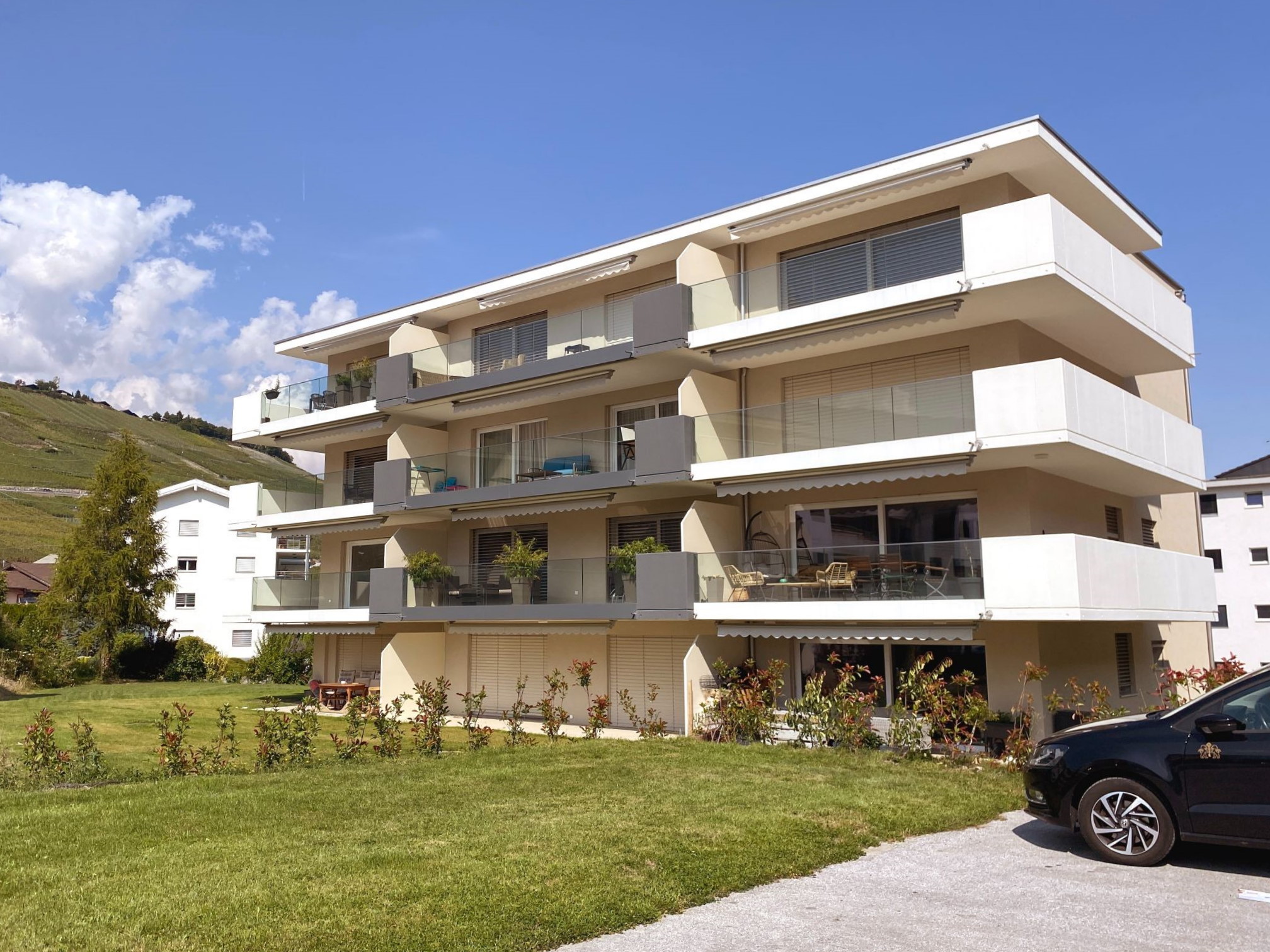 3.5p avec grand balcon et 2 places de parc